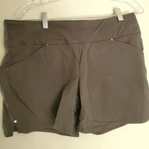 Womens INC Macy's Pull-on Shorts NWOT